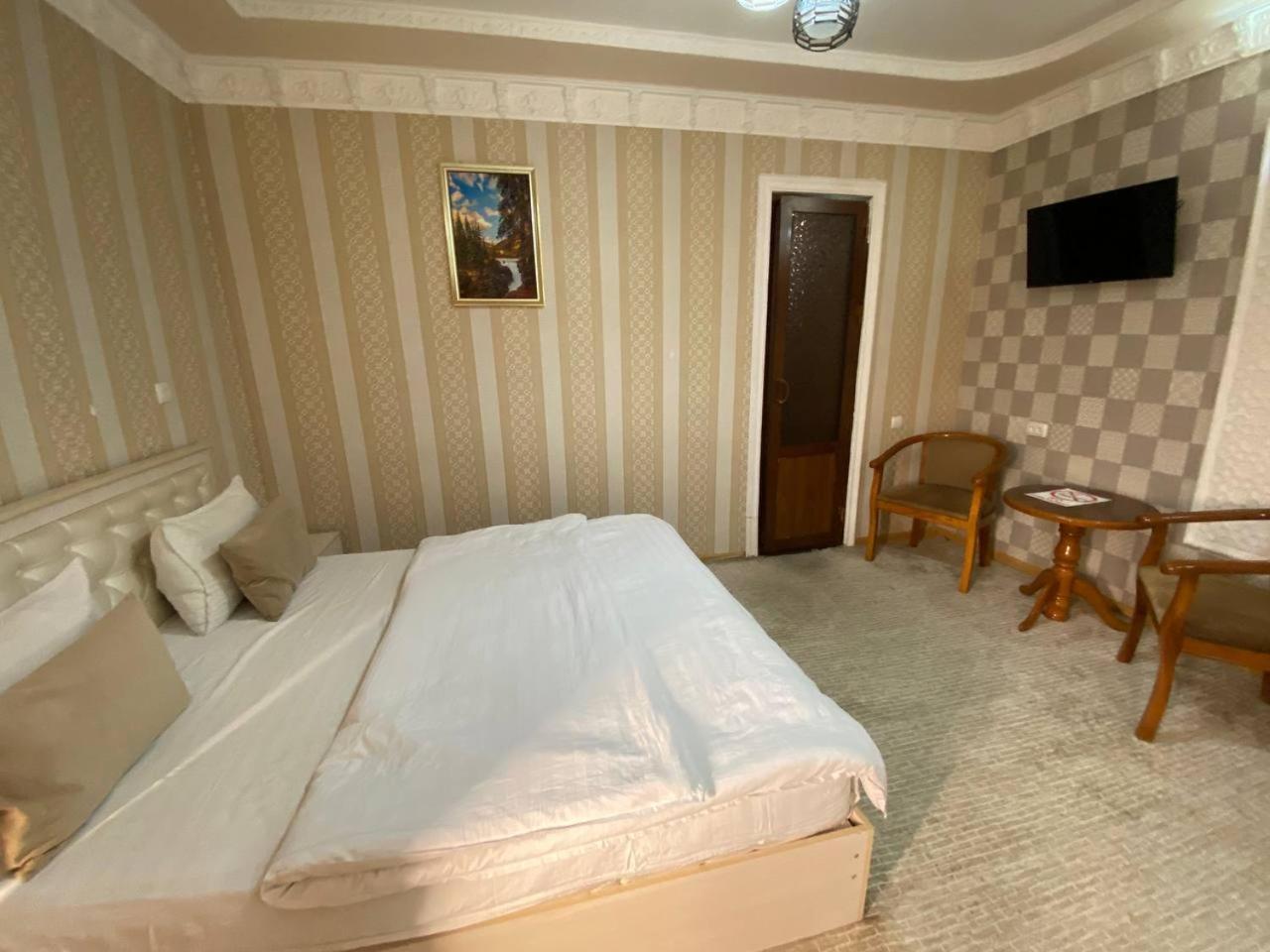 סמרקנד Retro Boutique Hotel מראה חיצוני תמונה