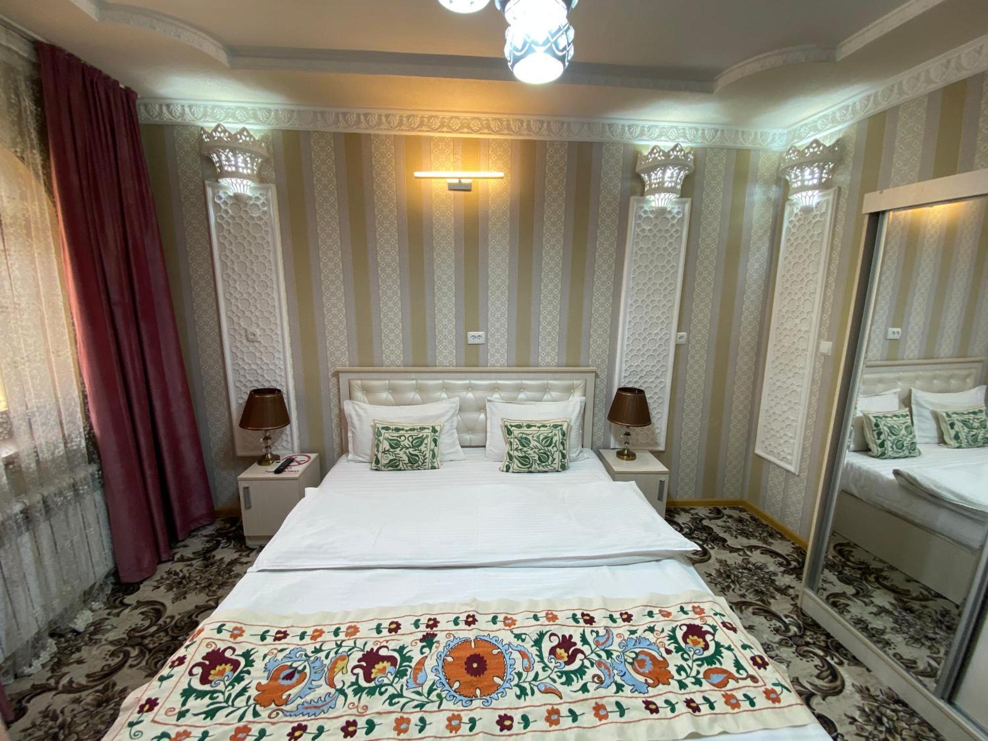 סמרקנד Retro Boutique Hotel מראה חיצוני תמונה